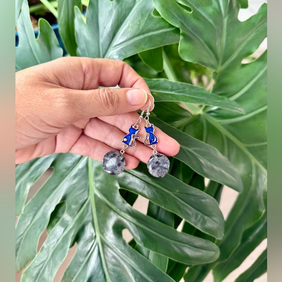 Jasper ~ Cat Earrings || Handmade - Picture 1 of 3